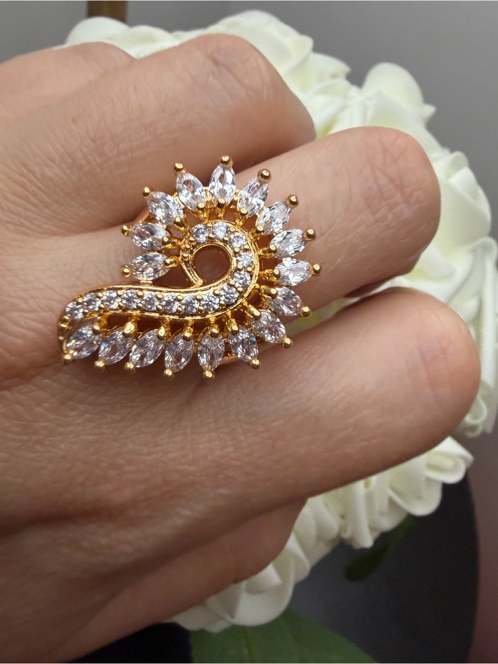 Gold plated Crystal Paisley Statement Ring - Elegant Women's Jewelry